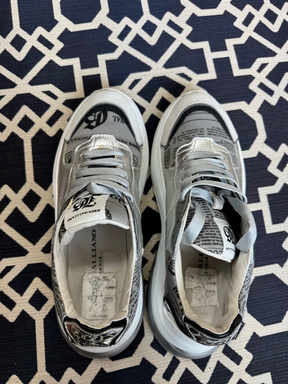 John Galliano Newspaper Chunky Sneakers White Silver Metallic Leather Size 41/10 - Picture 5 of 13